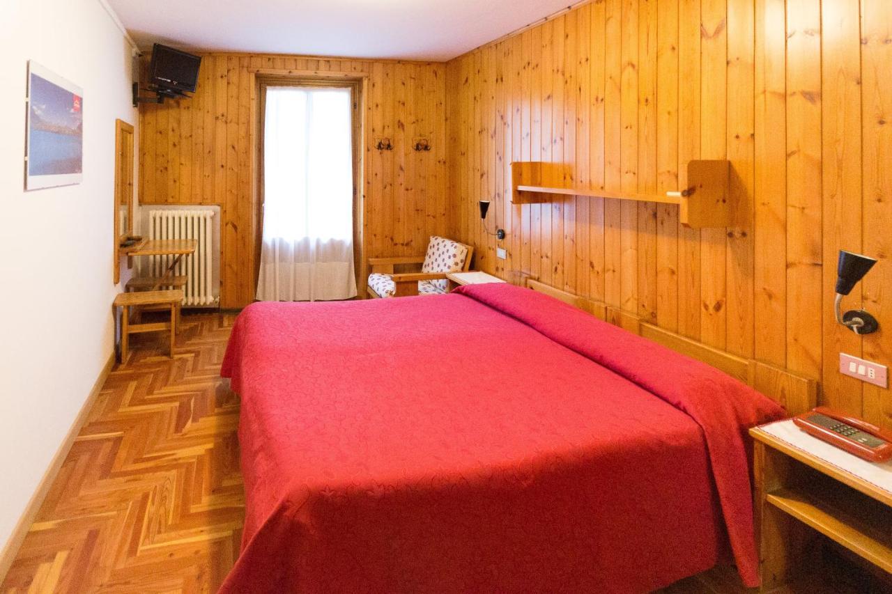 Meuble Albergo Dante Бормио Екстериор снимка