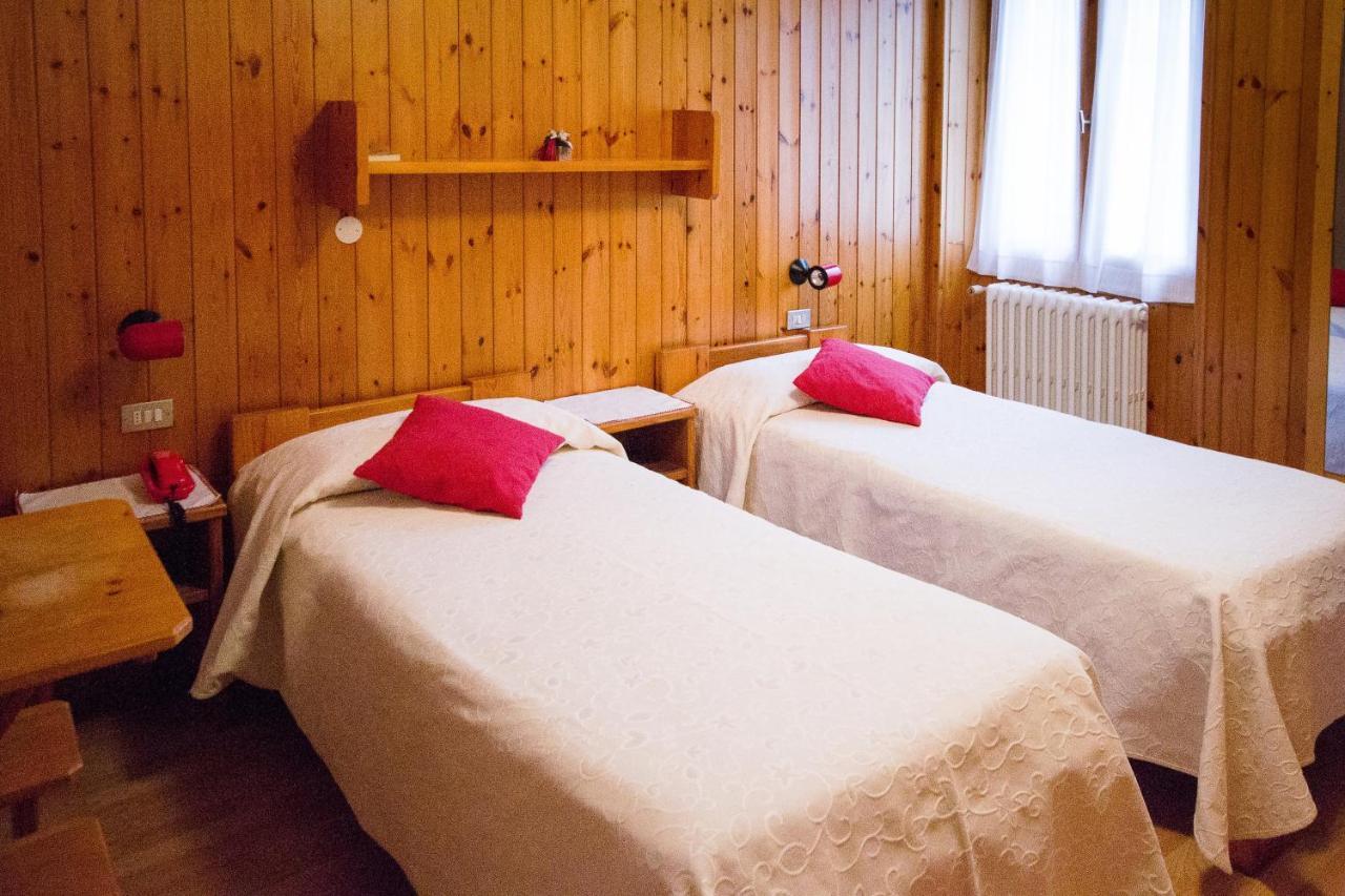 Meuble Albergo Dante Бормио Екстериор снимка
