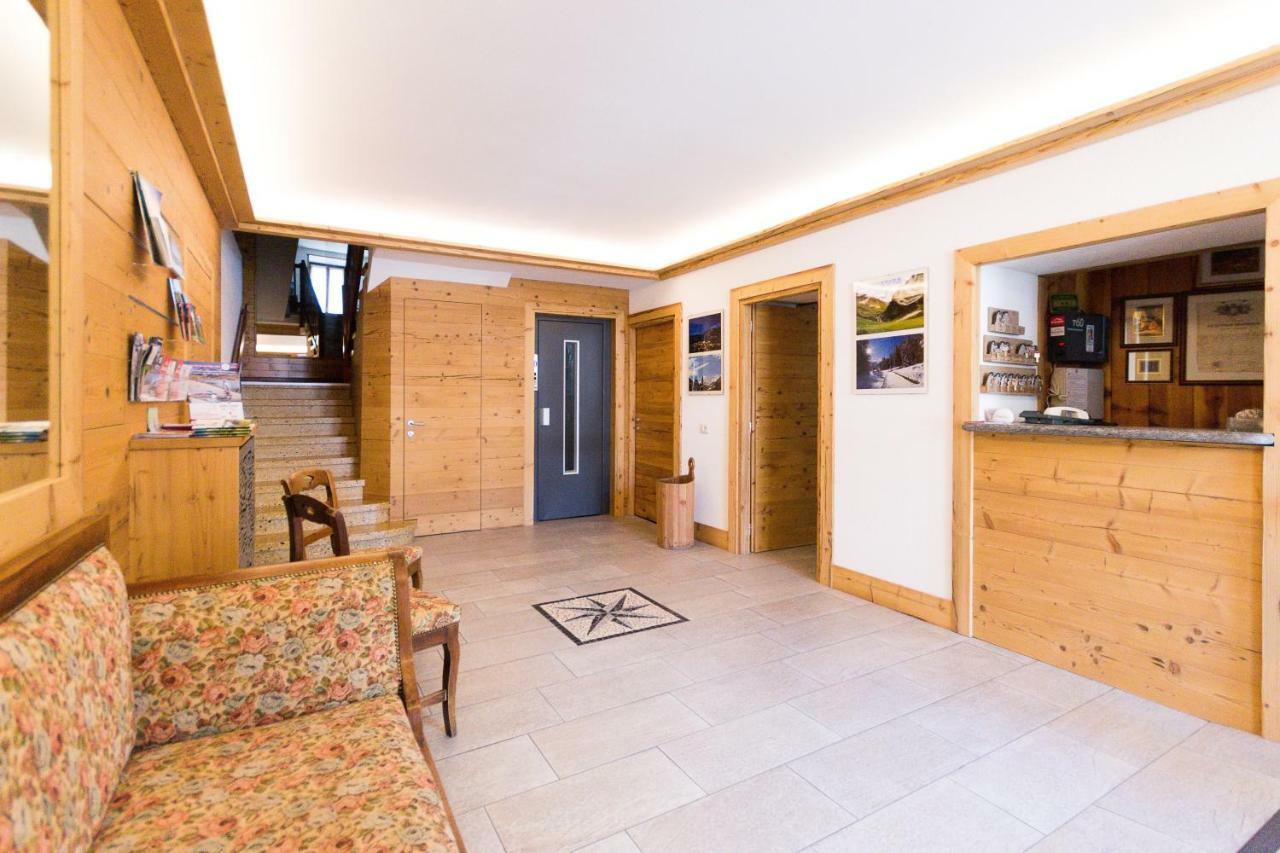 Meuble Albergo Dante Бормио Екстериор снимка